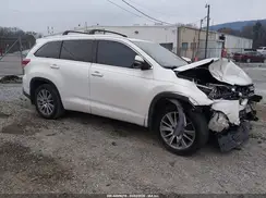 5TDDZRFH0HS387781 2017 TOYOTA HIGHLANDER