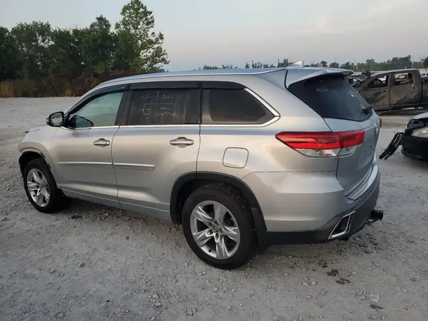 5TDDZRFH0HS397615 2017 TOYOTA HIGHLANDER - Image 2