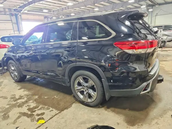 5TDDZRFH0HS401212 2017 TOYOTA HIGHLANDER - Image 2