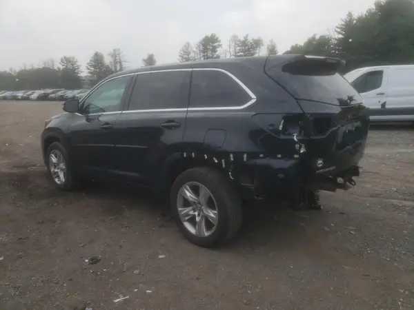 5TDDZRFH0HS403090 2017 TOYOTA HIGHLANDER - Image 2
