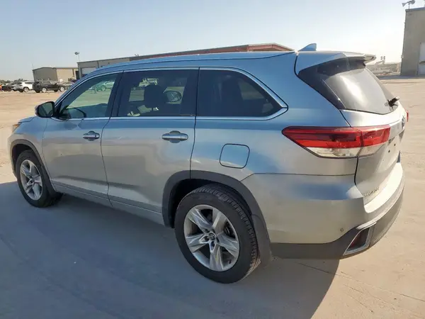 5TDDZRFH0HS403171 2017 TOYOTA HIGHLANDER - Image 2