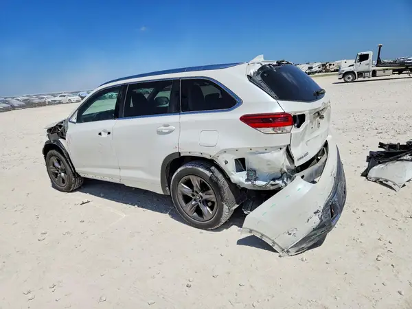 5TDDZRFH0HS412582 2017 TOYOTA HIGHLANDER - Image 2
