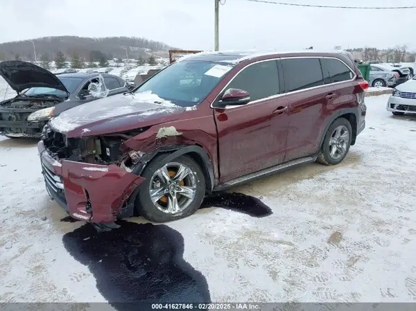 5TDDZRFH0HS416597 2017 TOYOTA HIGHLANDER - Image 2