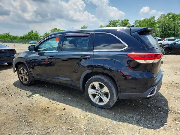 5TDDZRFH0HS421203 2017 TOYOTA HIGHLANDER - Image 2