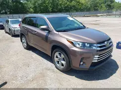 5TDDZRFH0HS427020 2017 TOYOTA HIGHLANDER