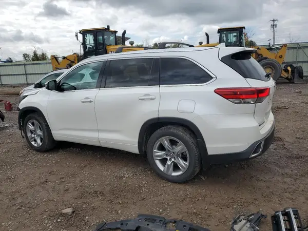 5TDDZRFH0HS428846 2017 TOYOTA HIGHLANDER - Image 2