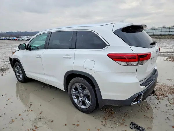 5TDDZRFH0HS430242 2017 TOYOTA HIGHLANDER - Image 2