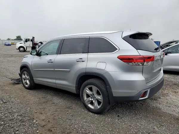 5TDDZRFH0HS453715 2017 TOYOTA HIGHLANDER - Image 2