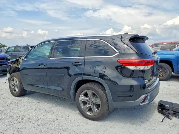 5TDDZRFH0HS456100 2017 TOYOTA HIGHLANDER - Image 2