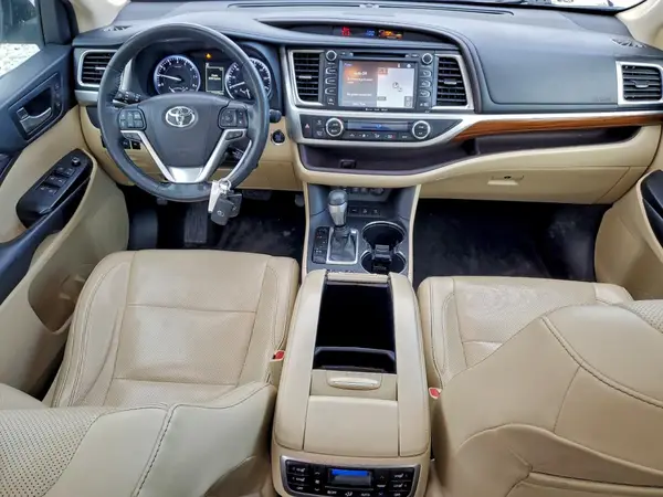 5TDDZRFH0JS806752 2018 TOYOTA HIGHLANDER - Image 8