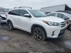 5TDDZRFH0JS813488 2018 TOYOTA HIGHLANDER