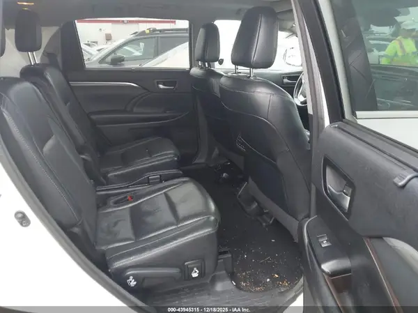 5TDDZRFH0JS813488 2018 TOYOTA HIGHLANDER - Image 8