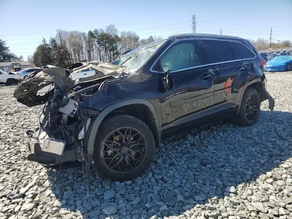 5TDDZRFH0JS818836 2018 TOYOTA HIGHLANDER - Image 1
