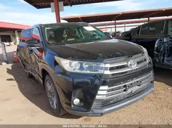 5TDDZRFH0JS822045 2018 TOYOTA HIGHLANDER