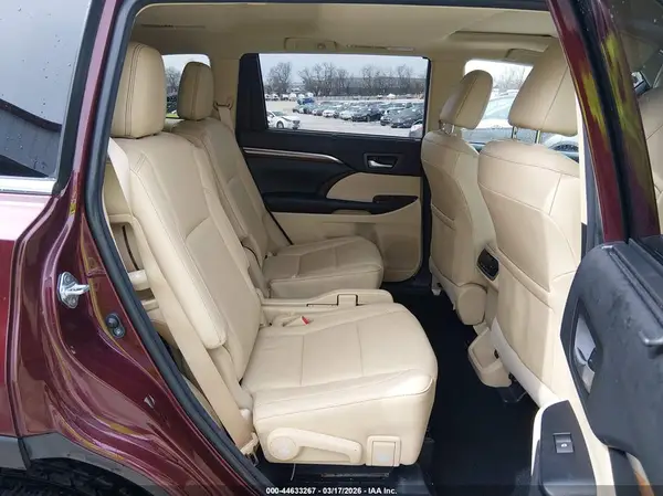 5TDDZRFH0JS850136 2018 TOYOTA HIGHLANDER - Image 8