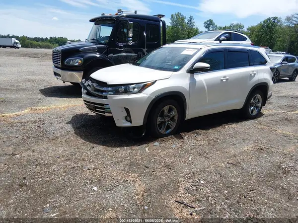 5TDDZRFH0JS866434 2018 TOYOTA HIGHLANDER - Image 2