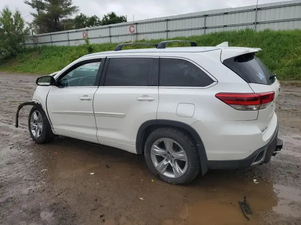 5TDDZRFH0JS895562 2018 TOYOTA HIGHLANDER - Image 2