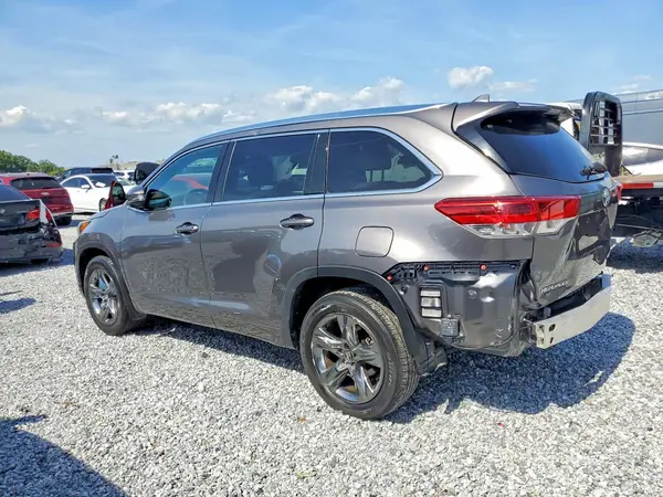5TDDZRFH0JS900498 2018 TOYOTA HIGHLANDER - Image 2