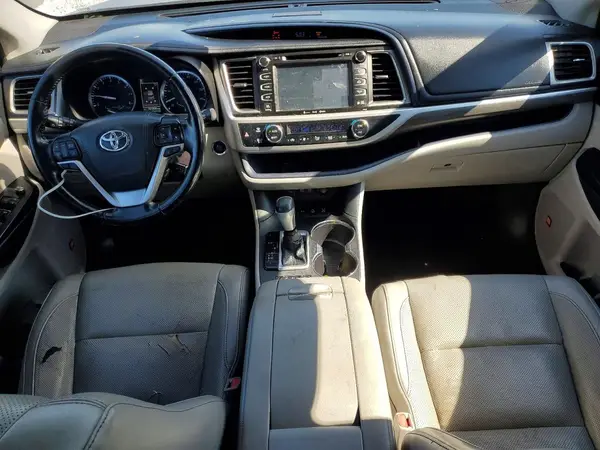 5TDDZRFH0JS900498 2018 TOYOTA HIGHLANDER - Image 8