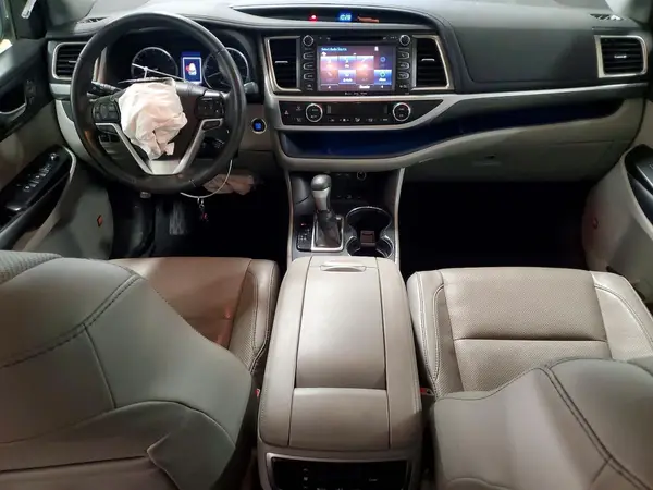 5TDDZRFH0KS730001 2019 TOYOTA HIGHLANDER - Image 8