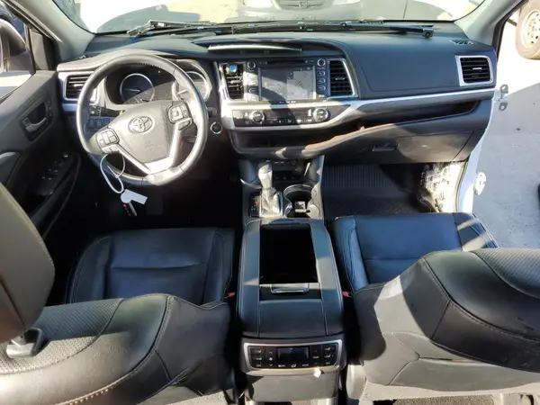 5TDDZRFH0KS741841 2019 TOYOTA HIGHLANDER - Image 8
