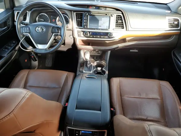 5TDDZRFH0KS976529 2019 TOYOTA HIGHLANDER - Image 8