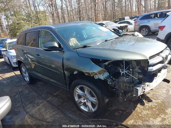 5TDDZRFH0KS999289 2019 TOYOTA HIGHLANDER - Image 1
