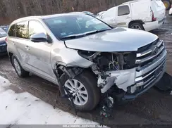 5TDDZRFH0KS999390 2019 TOYOTA HIGHLANDER