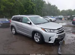 5TDDZRFH1HS361898 2017 TOYOTA HIGHLANDER