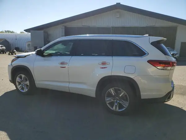 5TDDZRFH1HS371203 2017 TOYOTA HIGHLANDER - Image 2