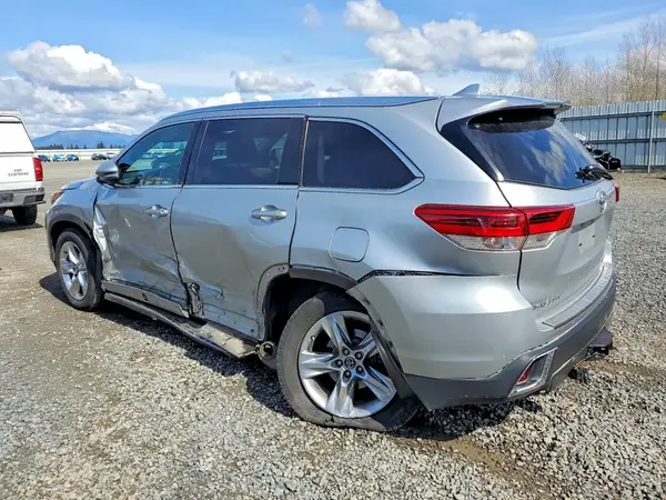 5TDDZRFH1HS371704 2017 TOYOTA HIGHLANDER - Image 2