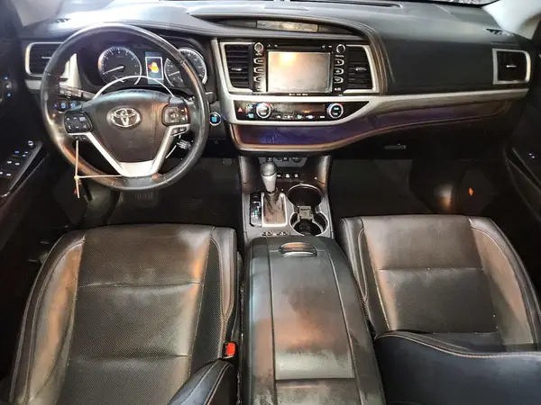 5TDDZRFH1HS394111 2017 TOYOTA HIGHLANDER - Image 8