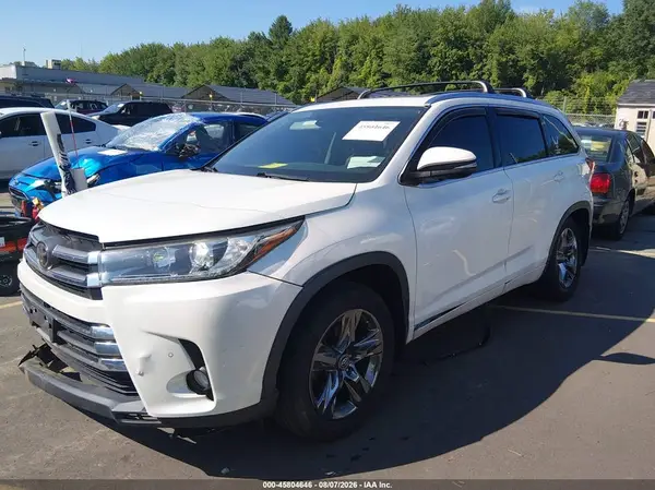 5TDDZRFH1HS404281 2017 TOYOTA HIGHLANDER - Image 2