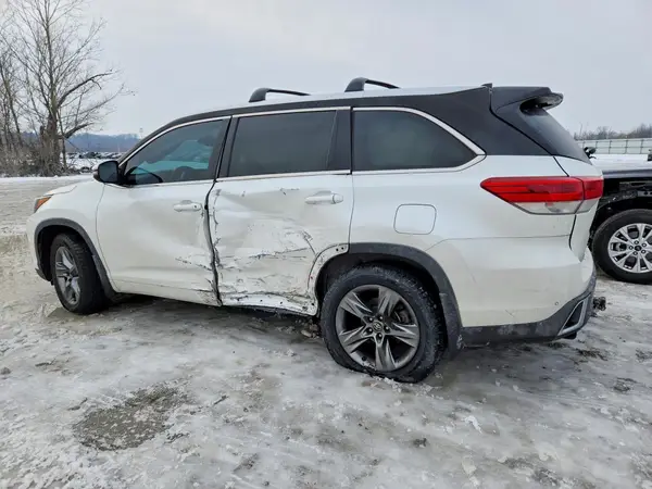 5TDDZRFH1HS420965 2017 TOYOTA HIGHLANDER - Image 2