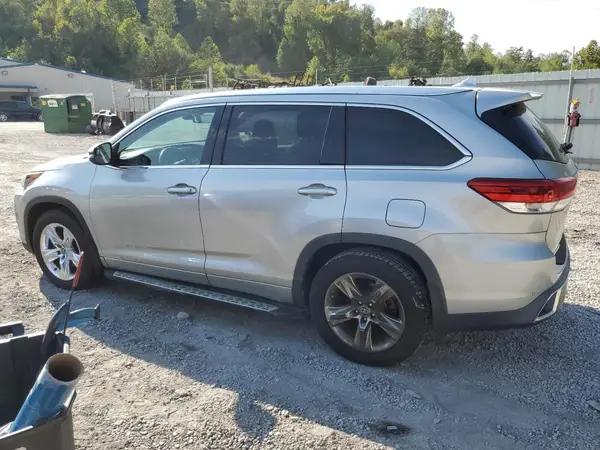 5TDDZRFH1HS436230 2017 TOYOTA HIGHLANDER - Image 2