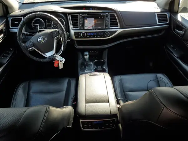 5TDDZRFH1HS436230 2017 TOYOTA HIGHLANDER - Image 8