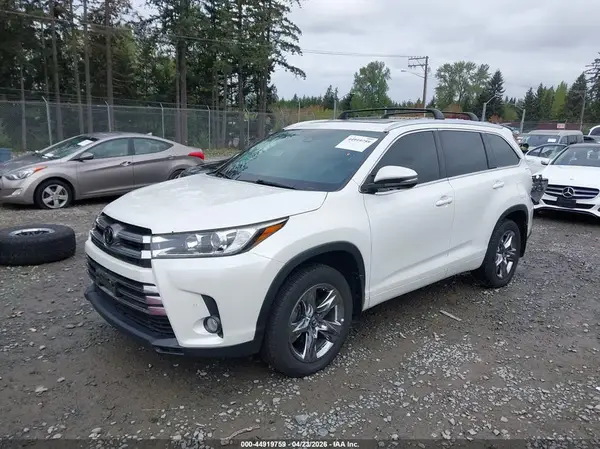 5TDDZRFH1HS436955 2017 TOYOTA HIGHLANDER - Image 2