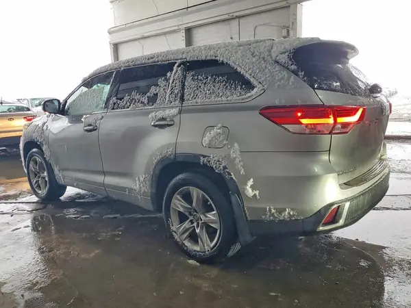5TDDZRFH1HS448328 2017 TOYOTA HIGHLANDER - Image 2