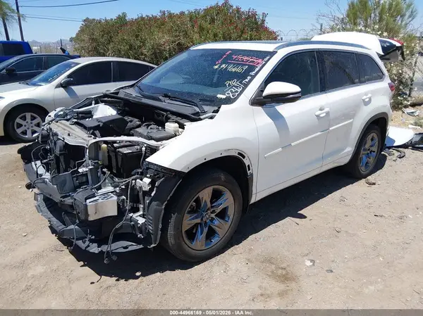 5TDDZRFH1HS454579 2017 TOYOTA HIGHLANDER - Image 2