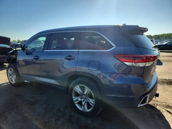 5TDDZRFH1HS465453 2017 TOYOTA HIGHLANDER - Image 2