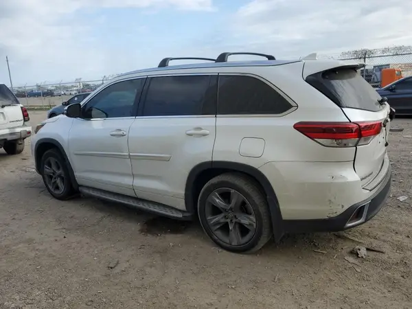5TDDZRFH1HS467557 2017 TOYOTA HIGHLANDER - Image 2