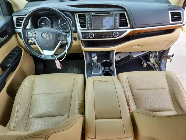5TDDZRFH1HS484200 2017 TOYOTA HIGHLANDER - Image 8