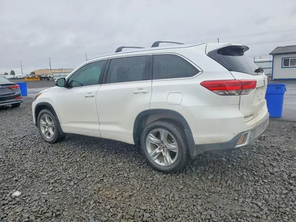 5TDDZRFH1JS488253 2018 TOYOTA HIGHLANDER - Image 2