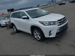 5TDDZRFH1JS800250 2018 TOYOTA HIGHLANDER
