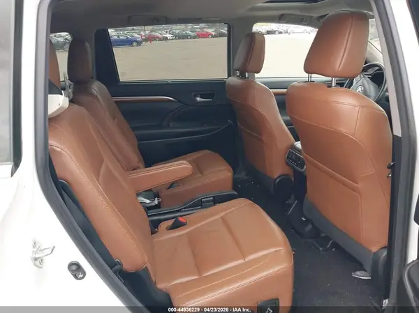 5TDDZRFH1JS800250 2018 TOYOTA HIGHLANDER - Image 8