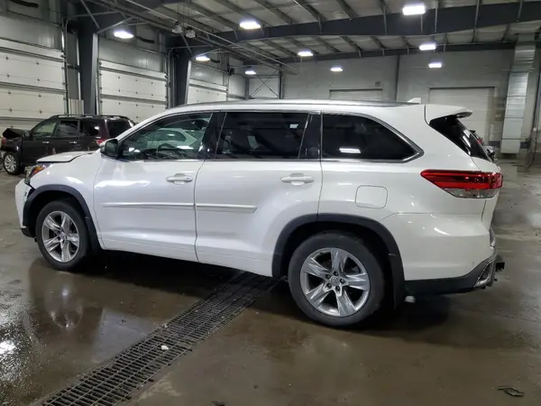 5TDDZRFH1JS805416 2018 TOYOTA HIGHLANDER - Image 2