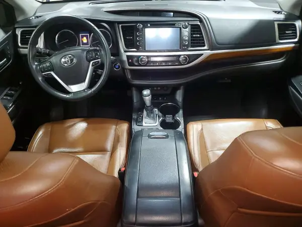 5TDDZRFH1JS828288 2018 TOYOTA HIGHLANDER - Image 8