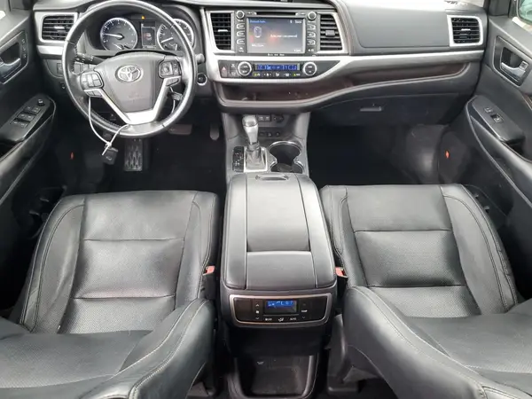 5TDDZRFH1JS852025 2018 TOYOTA HIGHLANDER - Image 8
