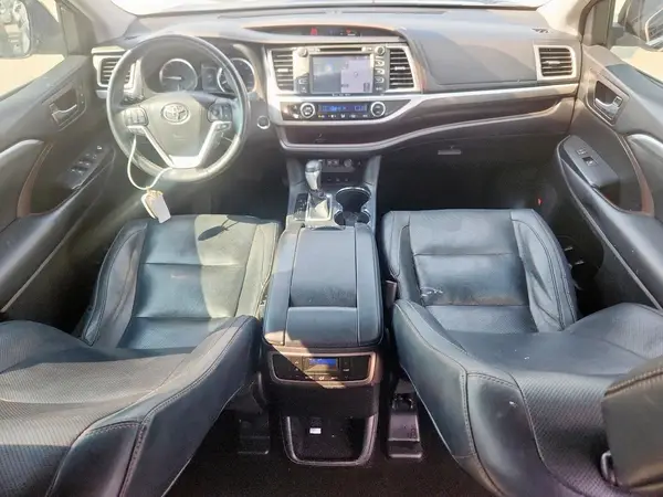 5TDDZRFH1JS864210 2018 TOYOTA HIGHLANDER - Image 8