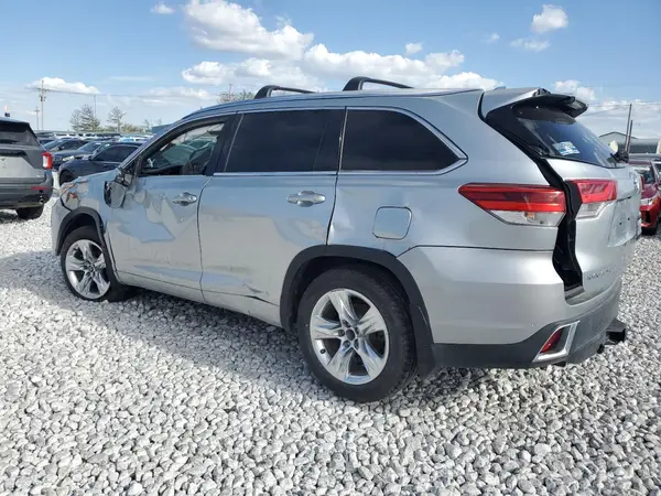5TDDZRFH1JS865387 2018 TOYOTA HIGHLANDER - Image 2